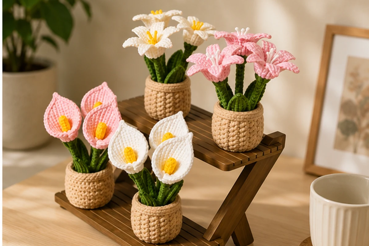 Table Ornament — view 2