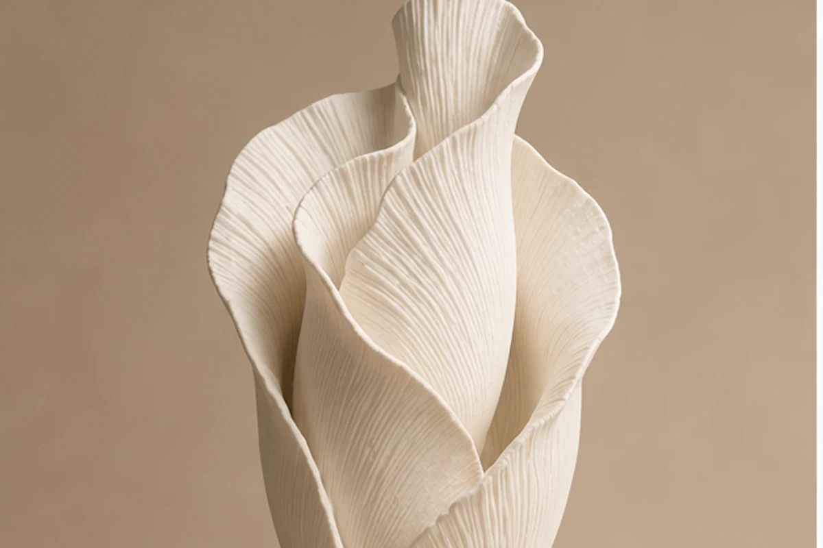 Veil Petal — view 1